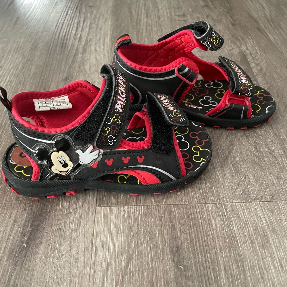 Mickey sandals C8